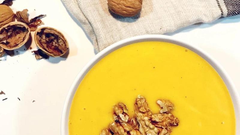 ¡Crema de calabaza con nueces!