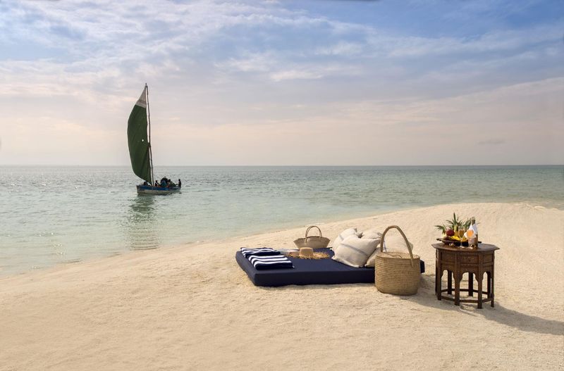 Picknick am Strand von Mosambik