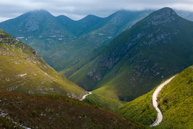 Las montañas Outeniqua en un viaje por la Ruta Jardín
