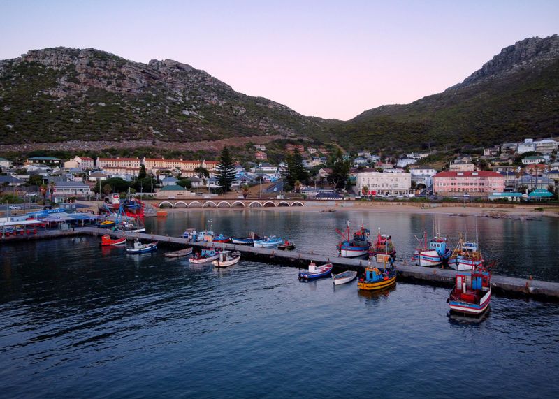 Visita el encantador pueblo pesquero costero de Kalk Bay