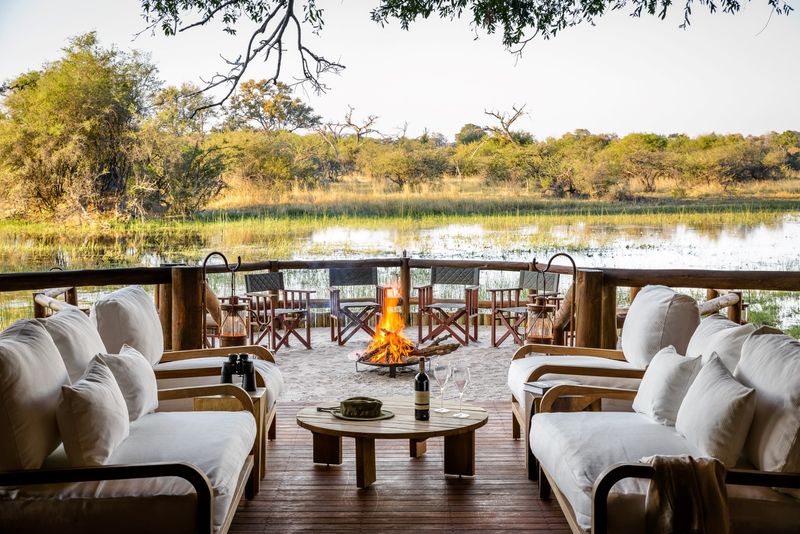 Relájese y disfrute de las vistas del Delta del Okavango. Crédito de la imagen: Sanctuary Chief's Camp