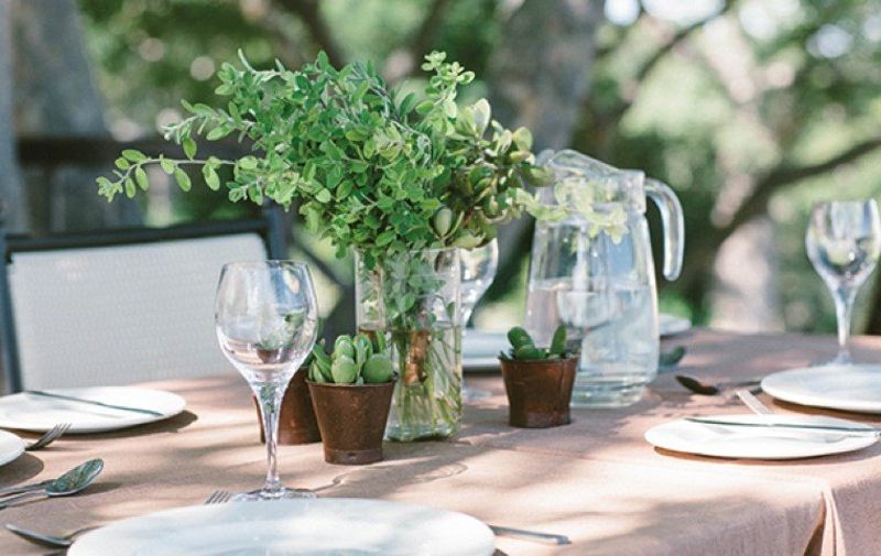 Elegant table setting at Chilo Gorge Safari Lodge