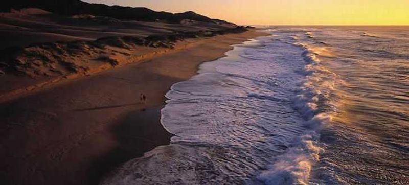 Sodwana-Bay-beaches-view-sunset
