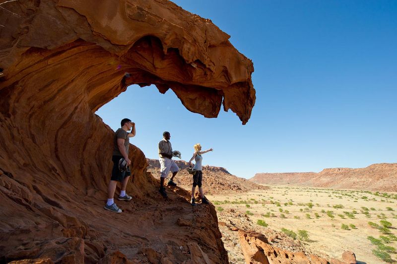 Travelling with purpose to the dramatic cliffs at Wilderness Doro Nawas
