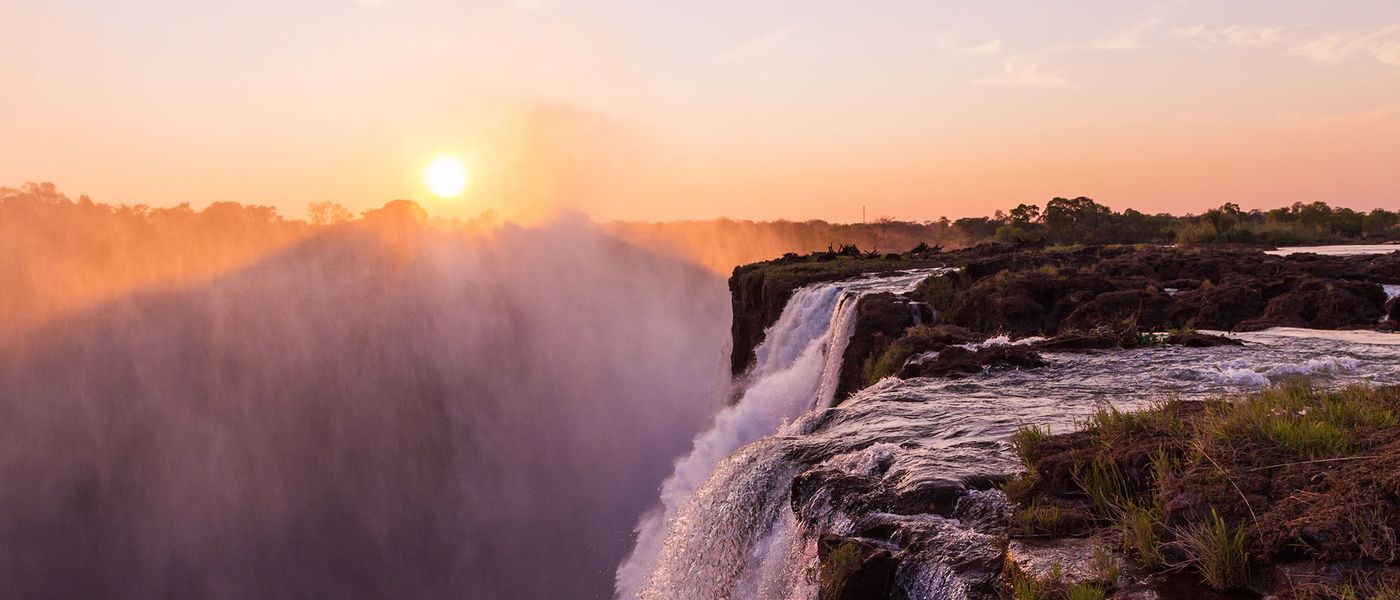 Livingstone Island and the Devils Pool – Vic Falls