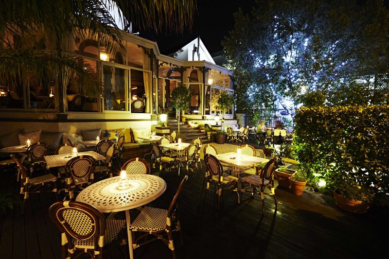 The mysterious Kloof Street House is magic at night