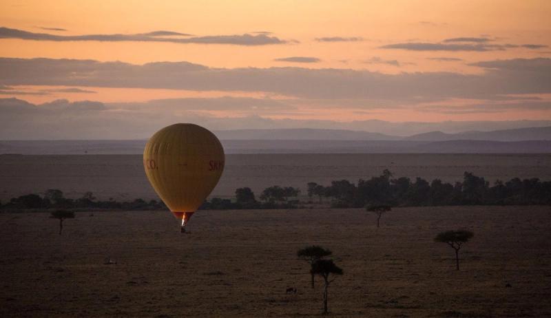 Hot air balloon in Serengeti