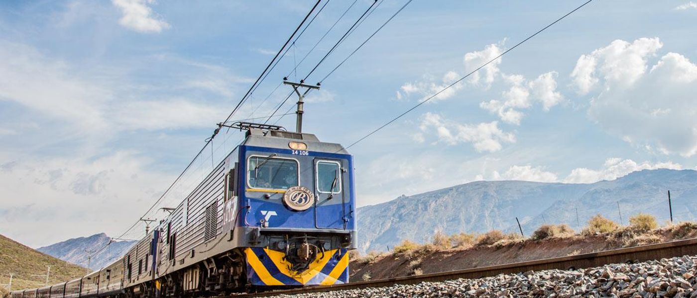 Viaje a bordo de um trem de luxo pela África