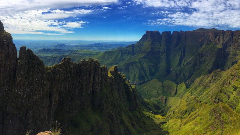 Die Drakensberge in KwaZulu-Natal in Südafrika