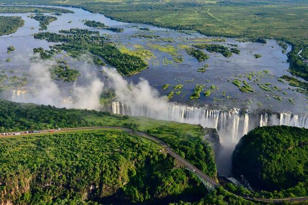 Cinco increíbles hoteles de lujo en las cataratas Victoria