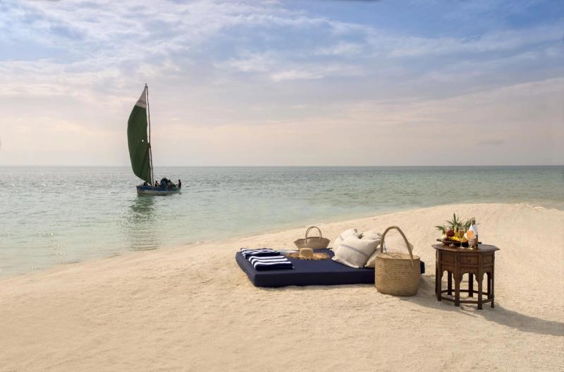 Picknick am Strand von Mosambik