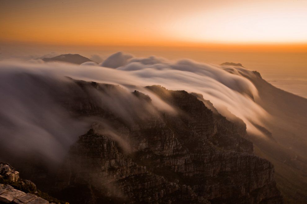 D'où vient Table cloth, le nuage qui couvre Table Mountain au Cap ?