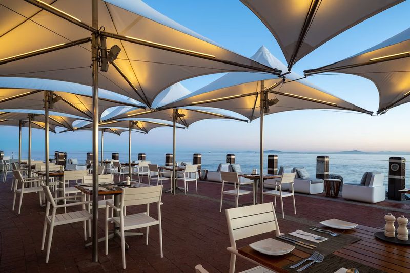 The seaside scenery is complimentary at Radisson Blu Hotel Waterfront