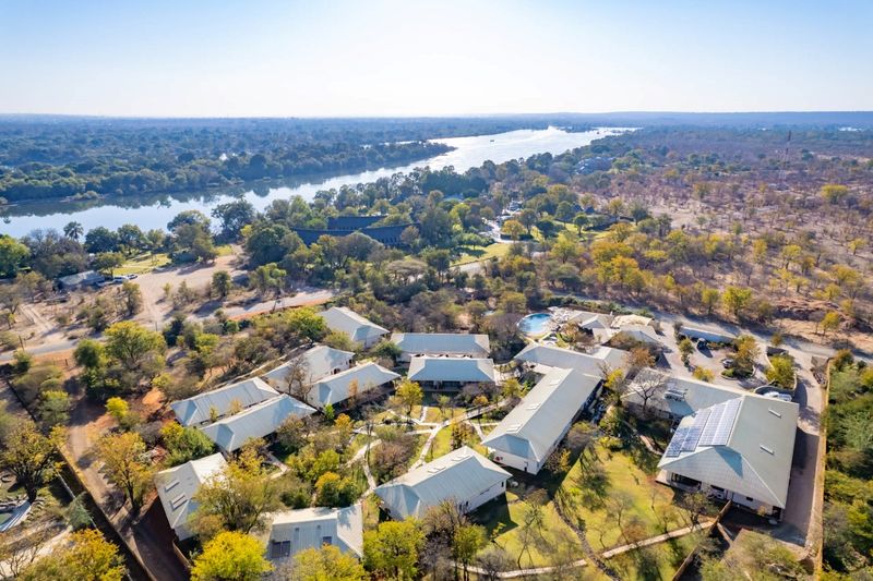 Insika is surrounded by the astounding natural beauty of the area