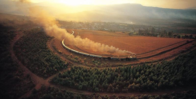Der Rovos Rail auf einer der schönsten Zugfahrten in Afrika: Entlang der Panorama Route in Südafrika