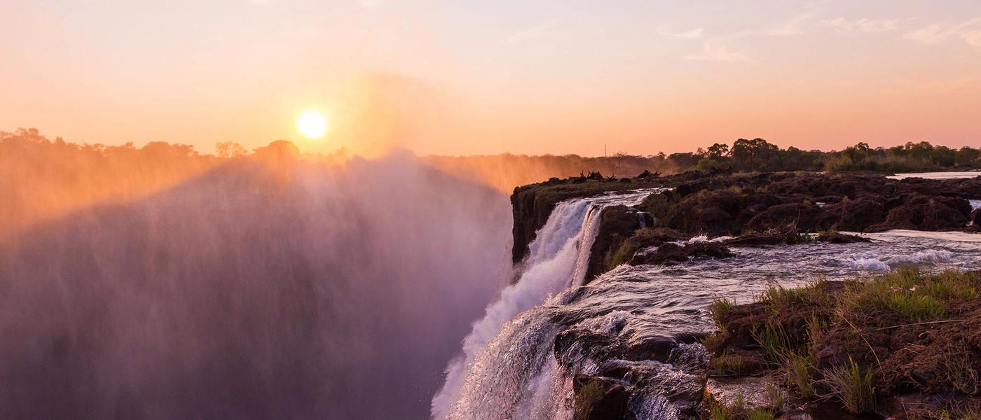 Livingstone Island and the Devils Pool – Vic Falls