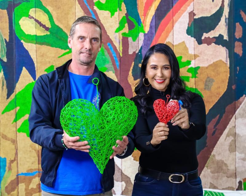 Zuraida Jardine and Heart of Cape Town creator and campaign leader James Fernie