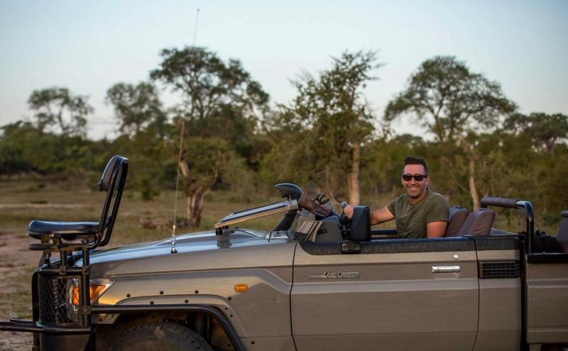 David Ryan, Gründer und CEO von Rhino Africa auf Safari