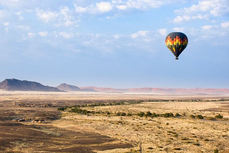 Hot air ballooning over the Sossusvlei landscape