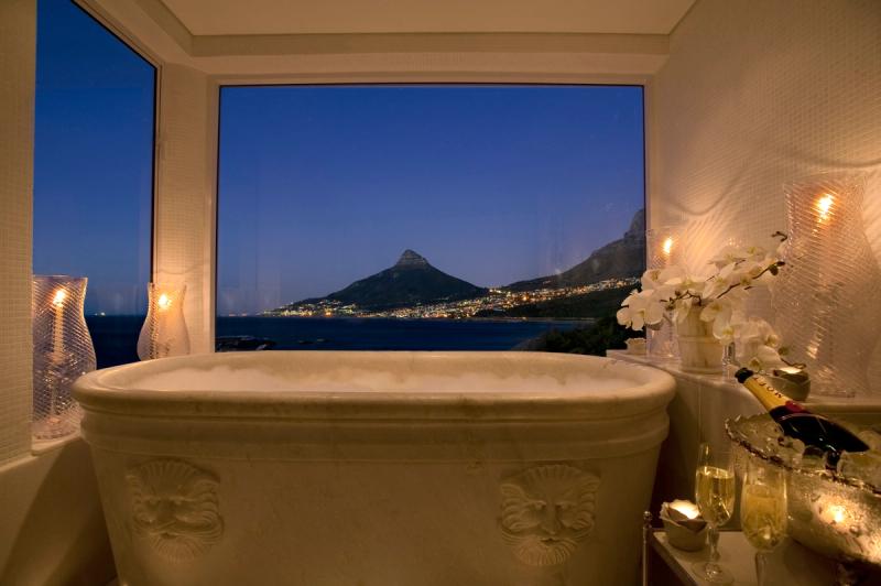 Suite Presidencial, Twelve Apostles