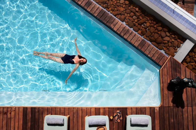 ellerman-house-pool-rhino-africa-travel-luxury-spa-wellness