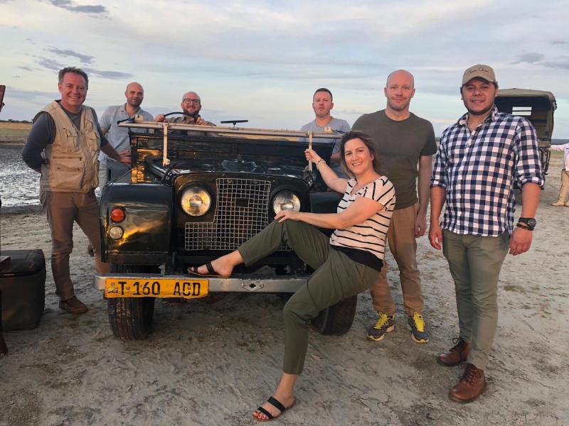 Julia Grass und andere Rhino-Africa-Mitarbeiter in Ostafrika
