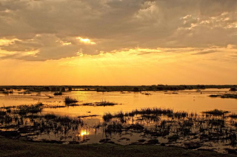 Atardecer sobre el Parque Nacional Chobe, Botsuana