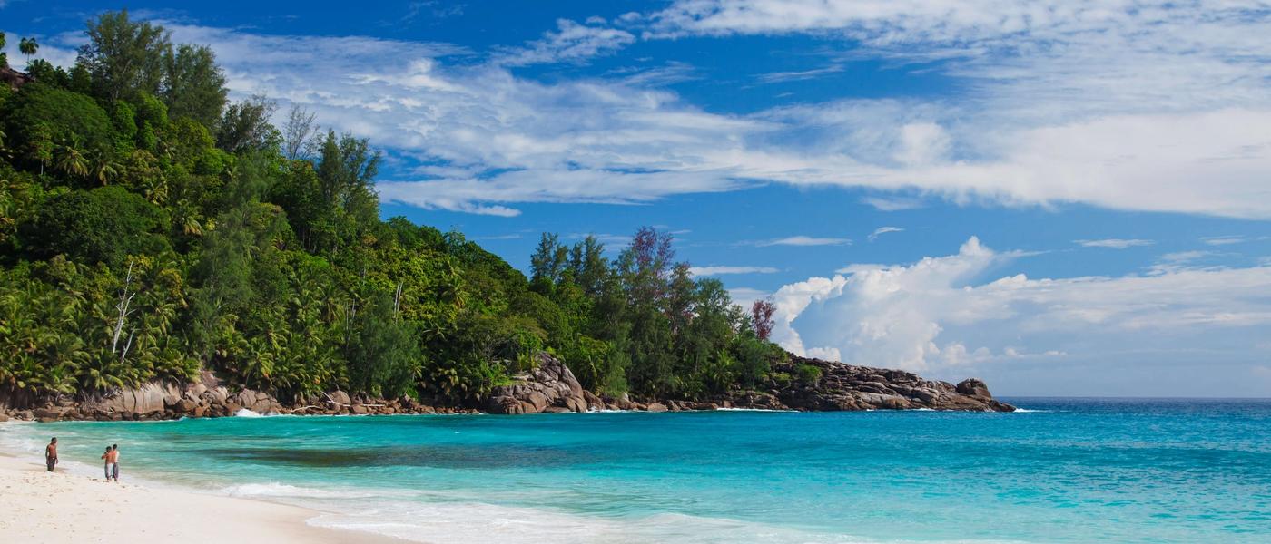 HM Beach Hopping on Mahé, Seychelles