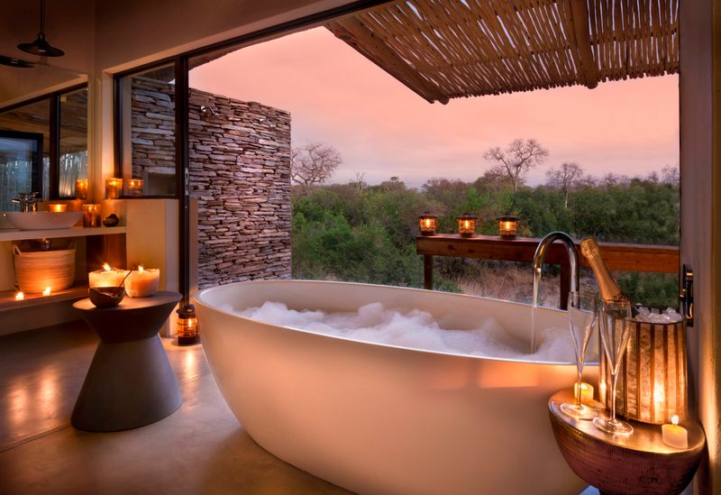 Romantic holidays in Africa at Rockfig Safari Lodge