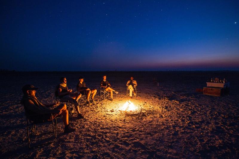 fogueira em Jacks Camp, Botsuana