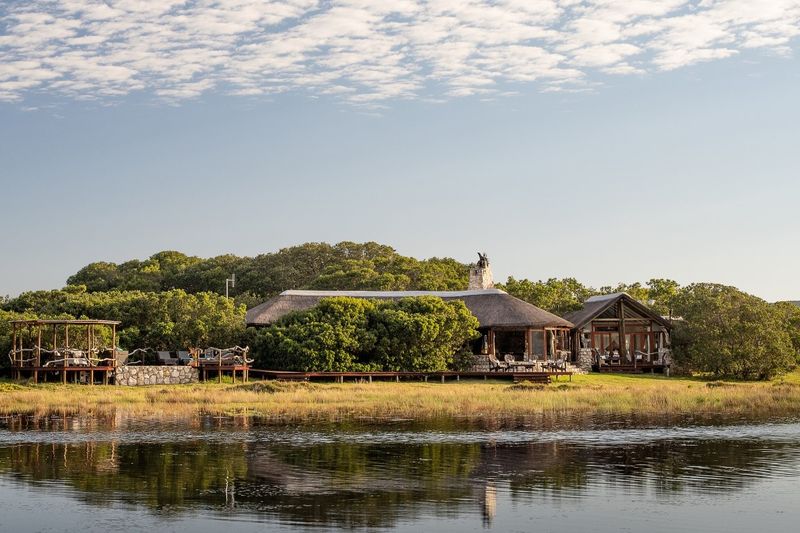 Die malerische Lage der Mosaic Lagoon Lodge