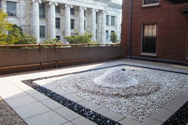 Stone garden at Brigham & Women's Hospital, Boston