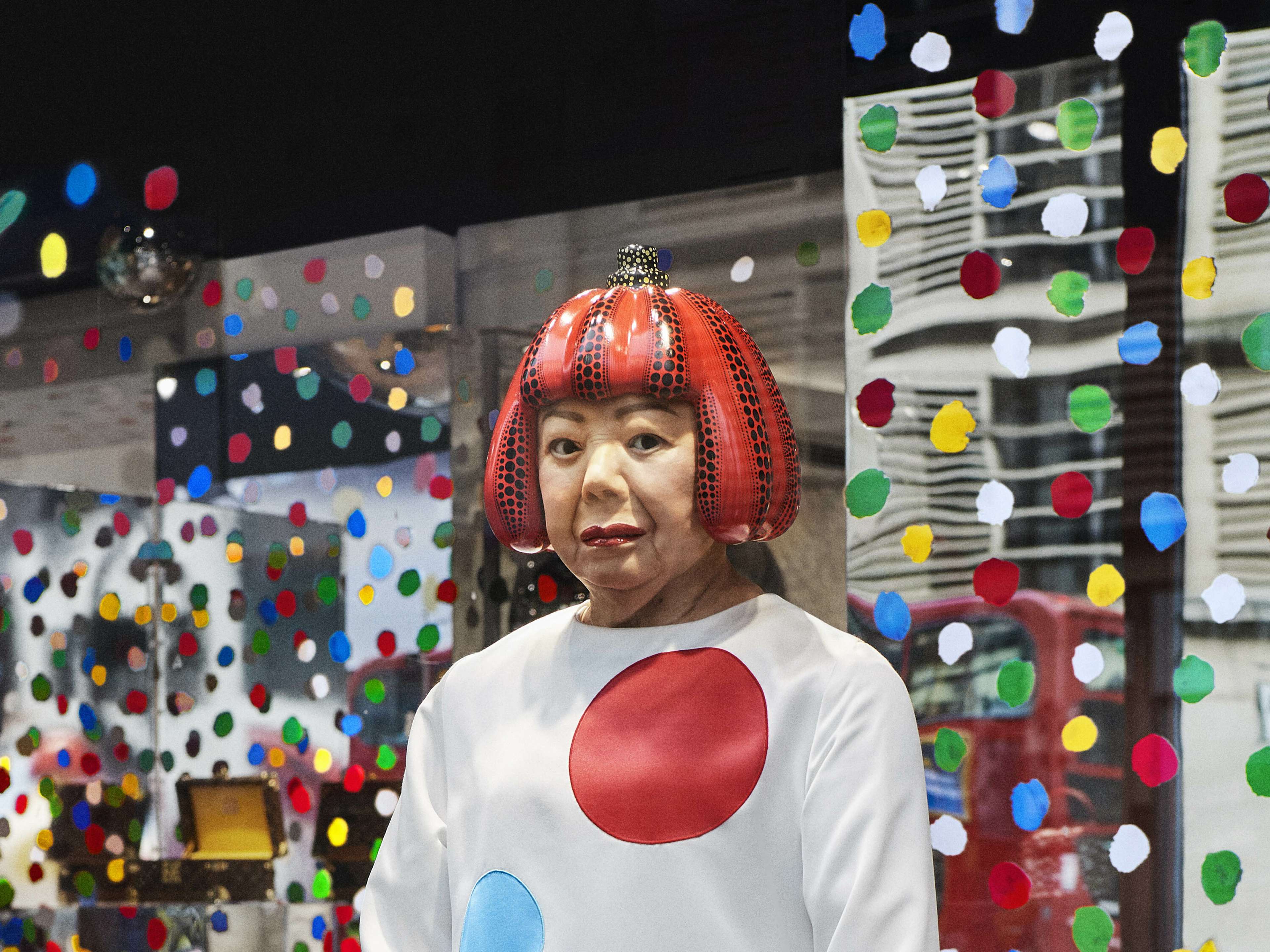 Image © Time Out / Yayoi Kusama Animatronic in New Bond Street Louis Vuitton Window 2023 - MyArtBroker