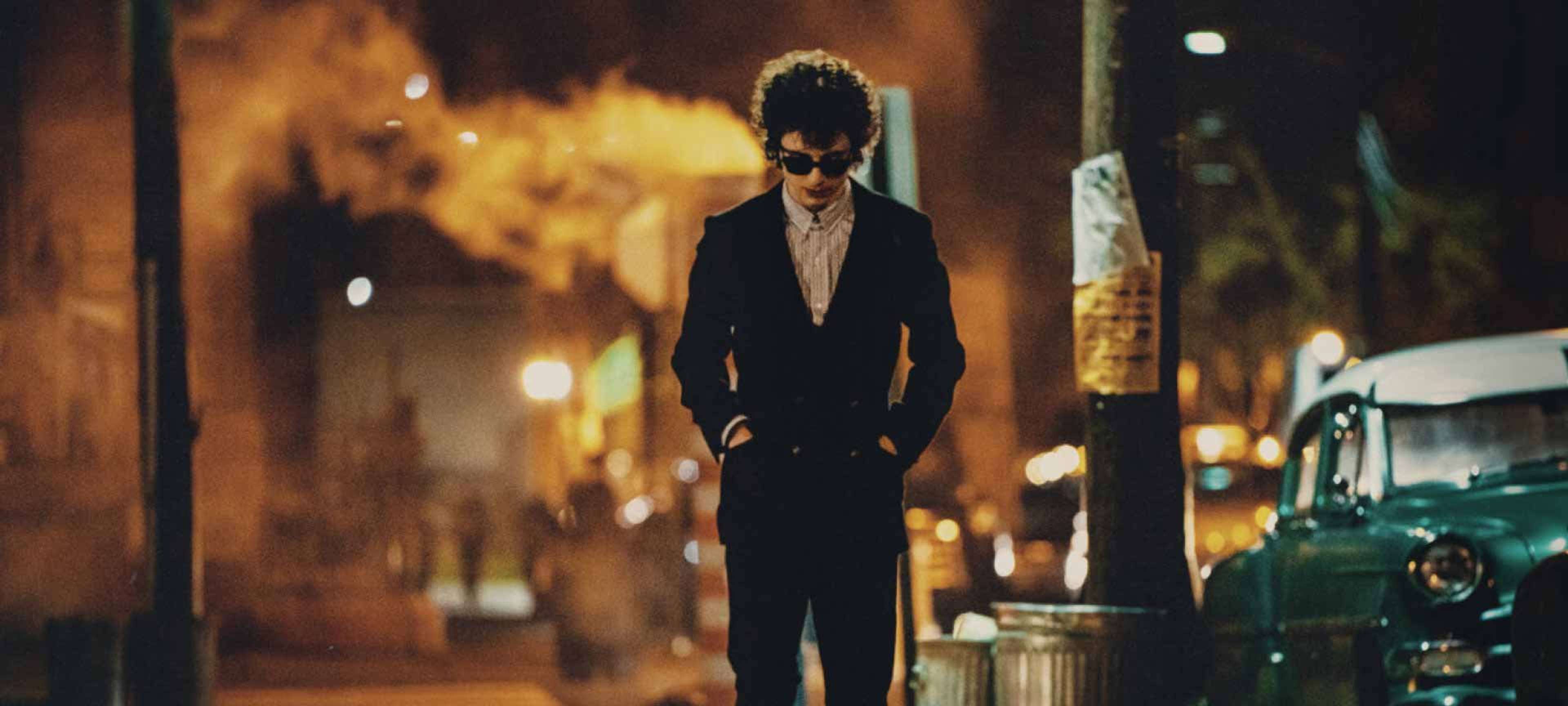 Une Inconnue Complète : Capturer l'Énigme de Bob Dylan