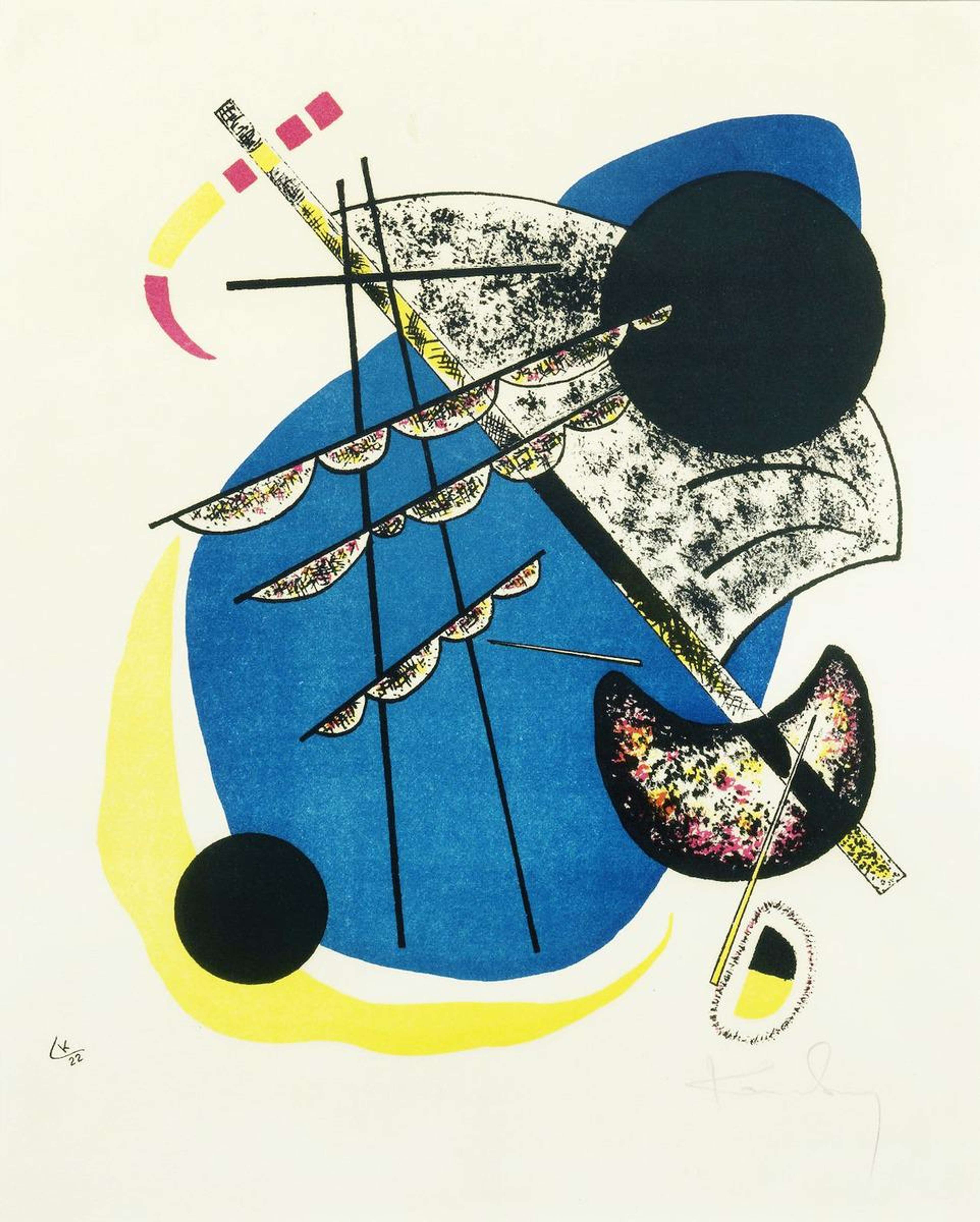 Une composition abstraite avec une forme centrale bleue aux contours libres. Des formes noires et blanches, approximativement ombrées, qui rappellent les voiles d'un navire, sont superposées. D'autres formes incluent un croissant jaune épais et deux cercles noirs de tailles différentes. On remarque de petites touches de rose en embellissement.