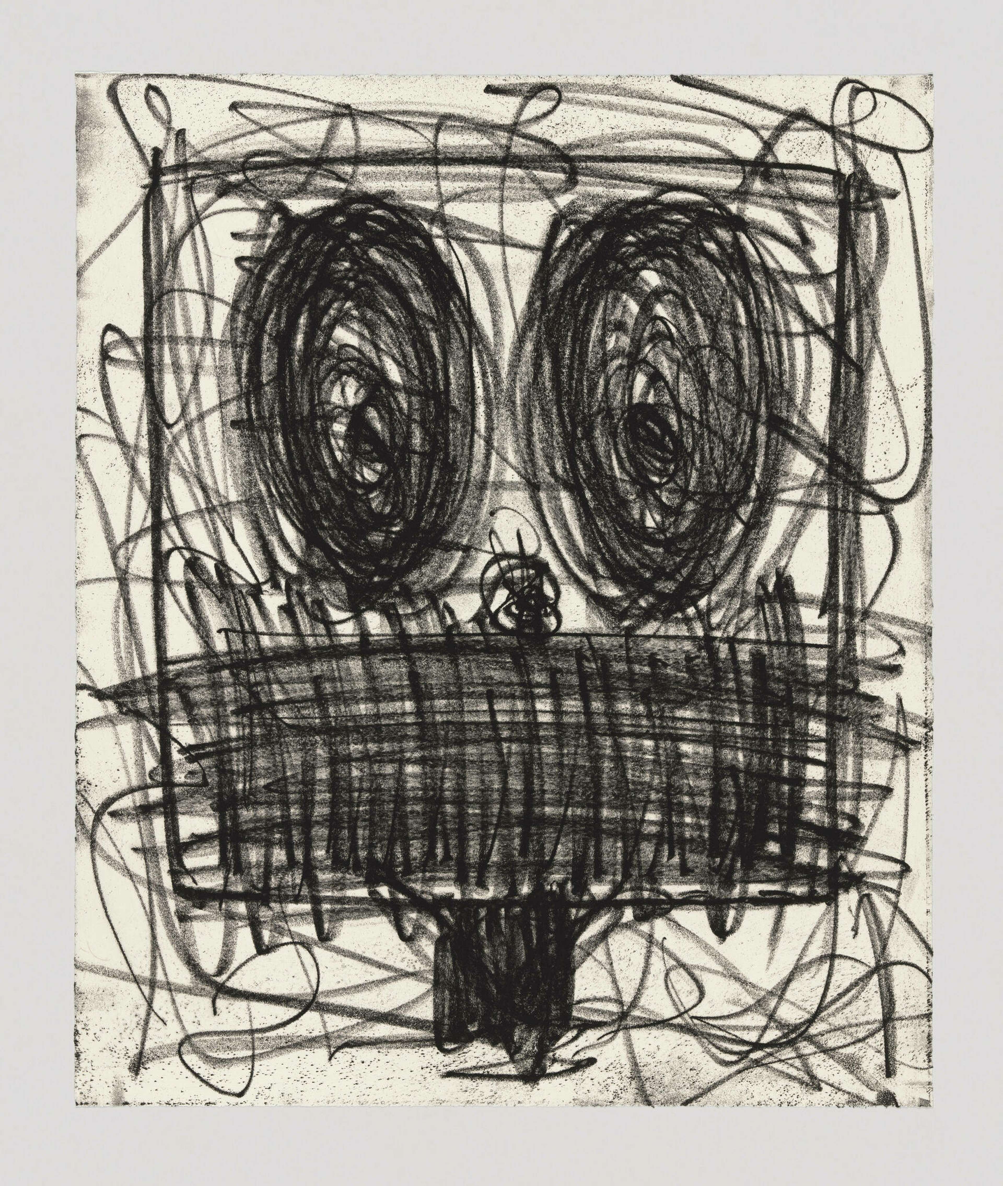 Œuvre sans titre (Anxious Man) de Rashid Johnson. L'image montre un visage humanoïde carré, créé par des gribouillis frénétiques au crayon noir sur un fond crème.