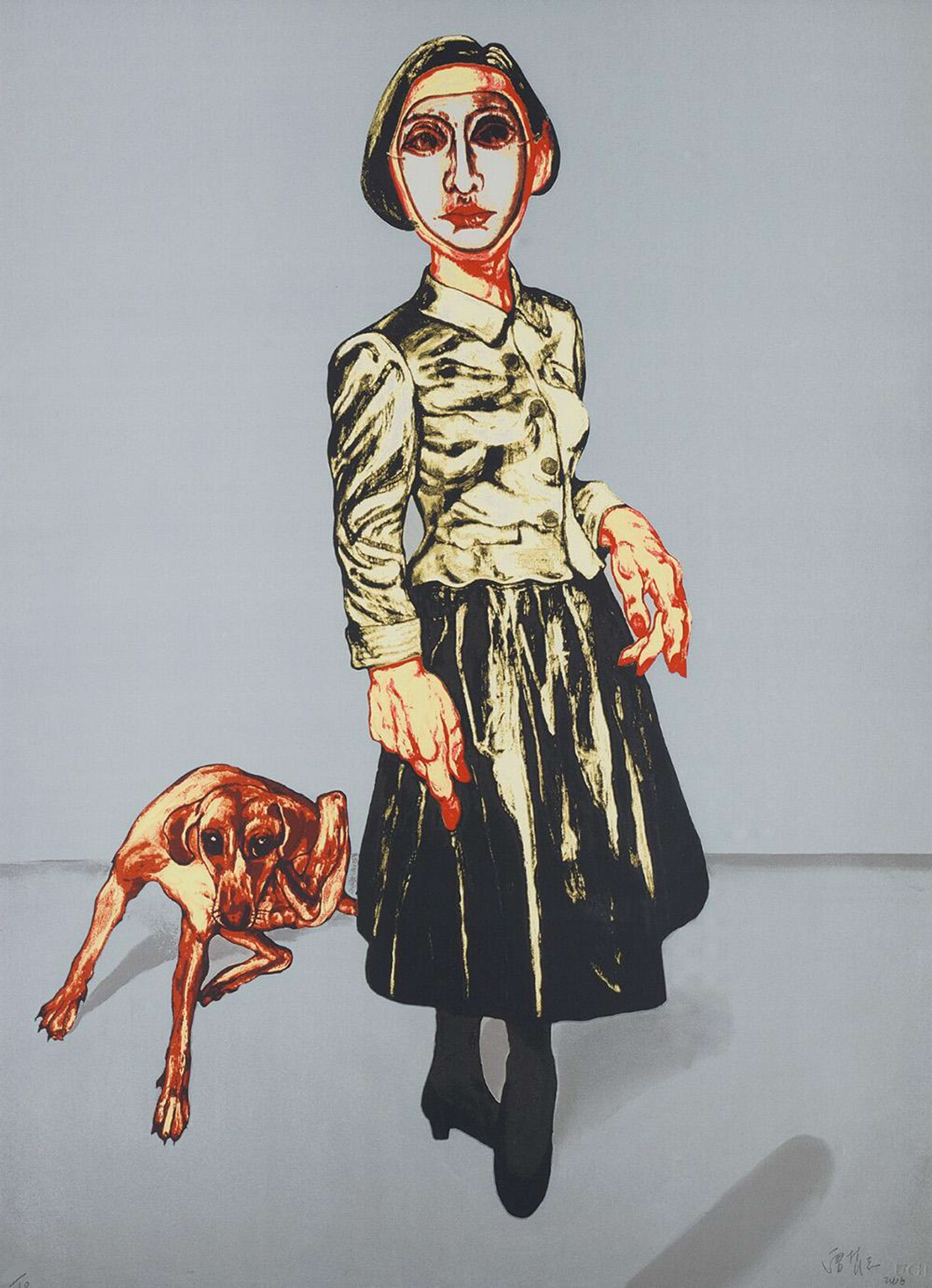 Une peinture surréaliste représentant une femme aux traits exagérés, vêtue d'un chemisier à l'aspect métallique et d'une jupe noire, se tenant devant un fond gris. Ses mains et son visage présentent des tons rouges, comme à vif. Un chien déformé à l'aspect troublant et charnel est accroupi à ses côtés. L'œuvre utilise des contours marqués et des contrastes dramatiques, créant une atmosphère inquiétante et dérangeante.