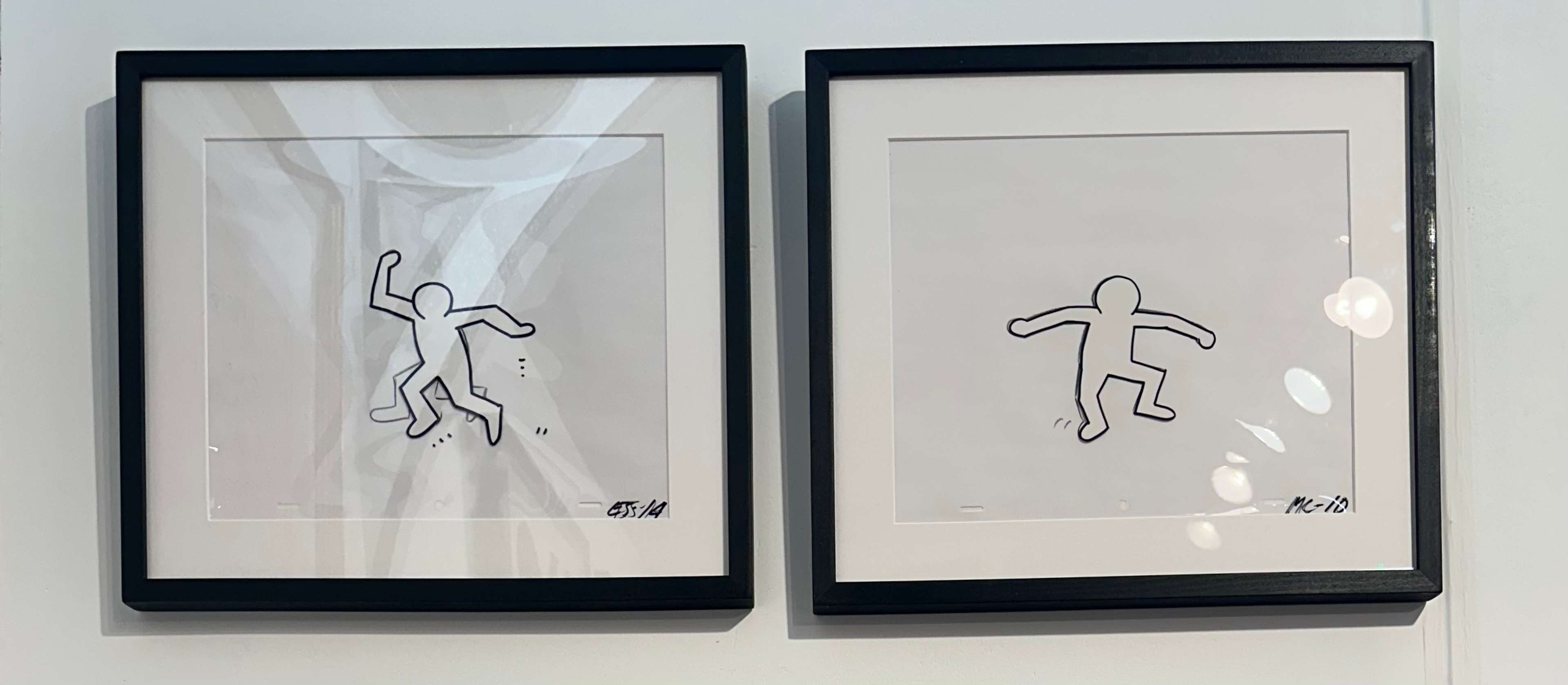 Deux études de figures en noir et blanc par Keith Haring