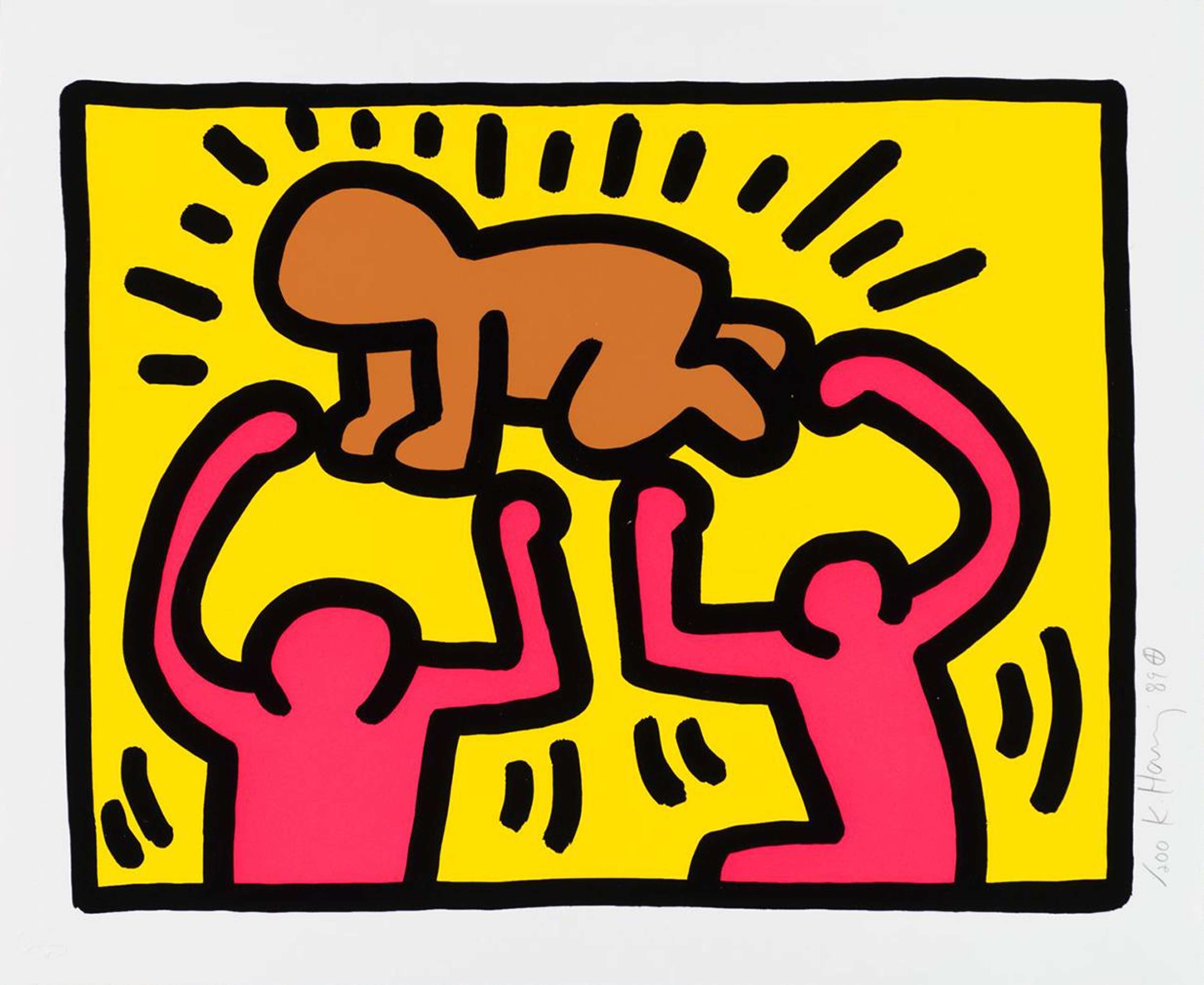 Une sérigraphie de Keith Haring, intitulée « Pop Shop IV, Plate III », représentant deux figures stylisées et androgyne soulevant le Radiant Baby au-dessus de leurs têtes au milieu de lignes d'énergie pulsantes. L'œuvre présente de gras contours noirs et des aplats de jaune, de rouge et de brun. Exécutée en sérigraphie Pop Art (1989), avec le motif Radiant Baby de Haring ; signée et tirée d'une édition de 200 exemplaires.