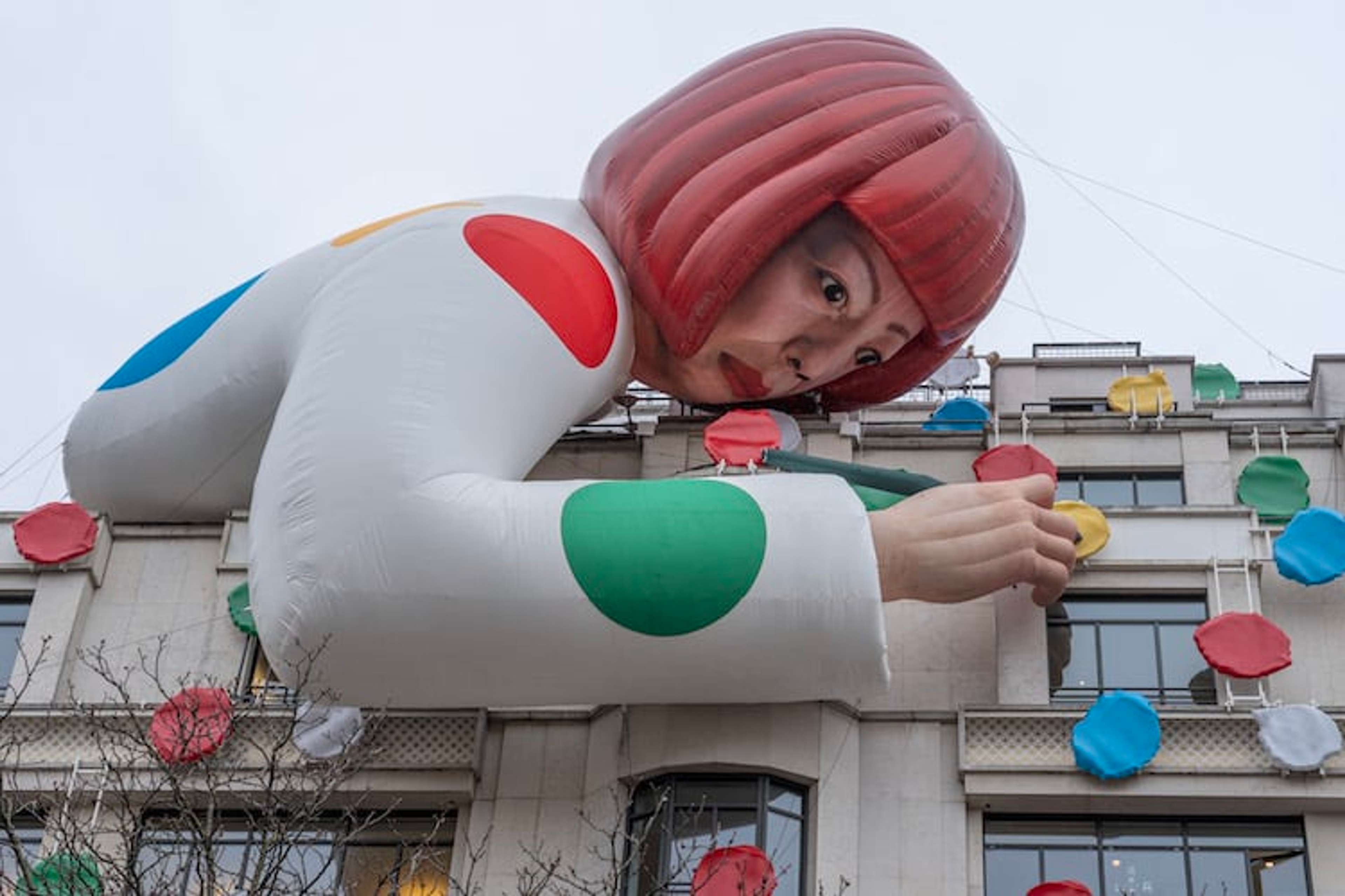Image © My Modern Met / Vue de la façade de Louis Vuitton à Paris, France 2023 - MyArtBroker