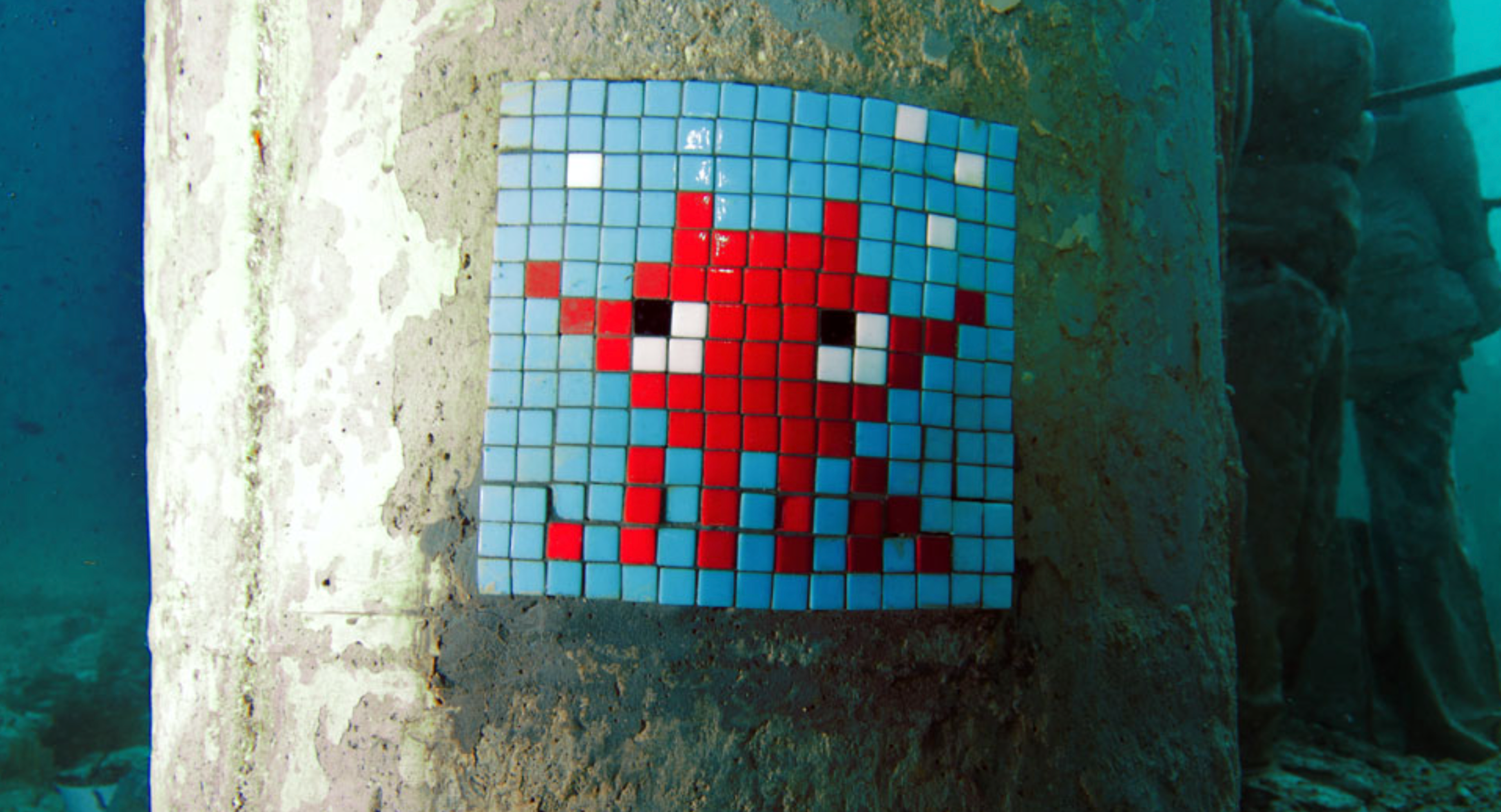 Sculpture sous-marine dans la baie de Cancún par Invader et Jason deCaires Taylor