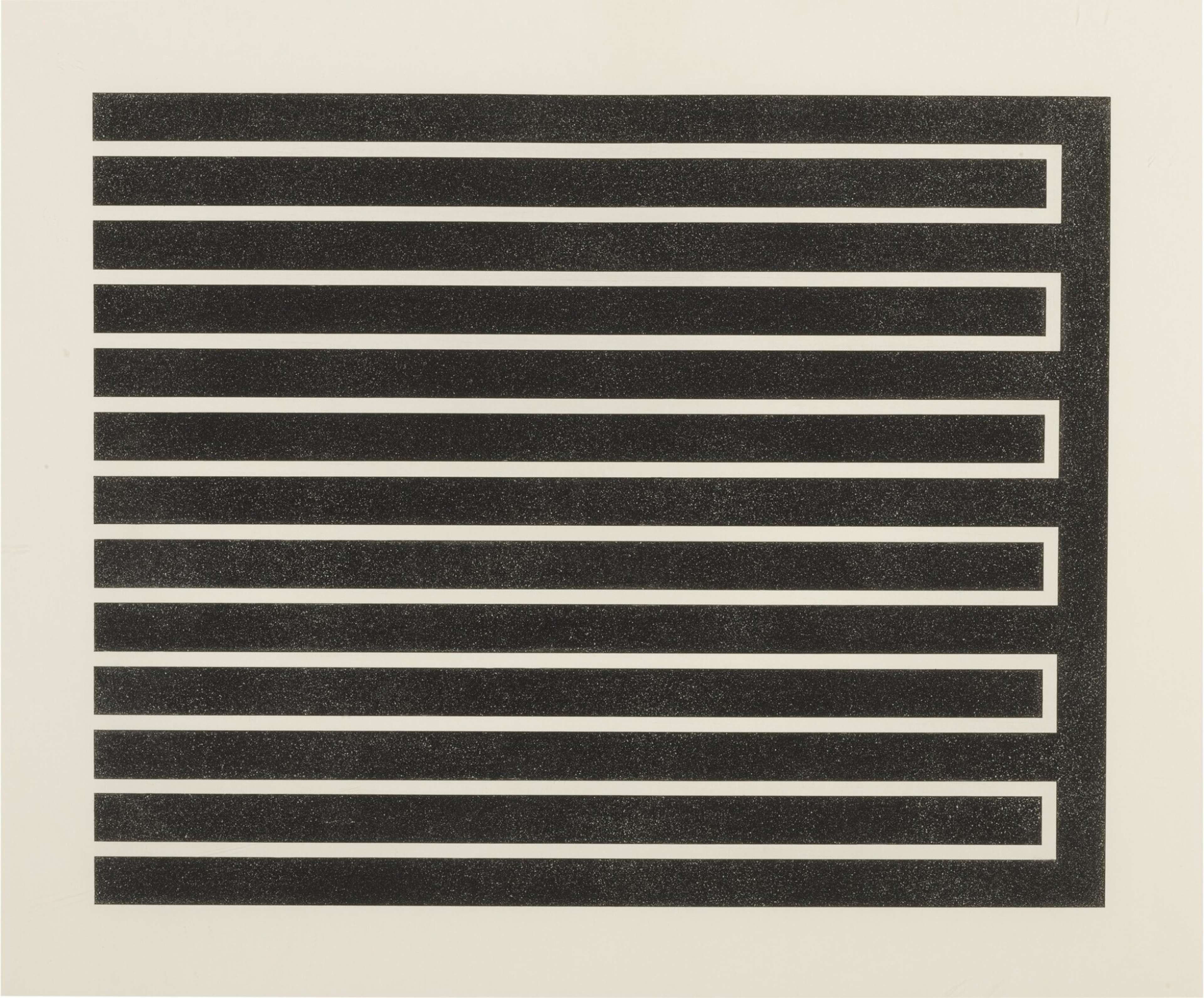 Une estampe à l'aquatinte de Donald Judd représentant une forme géométrique noire sur un fond blanc cassé.
