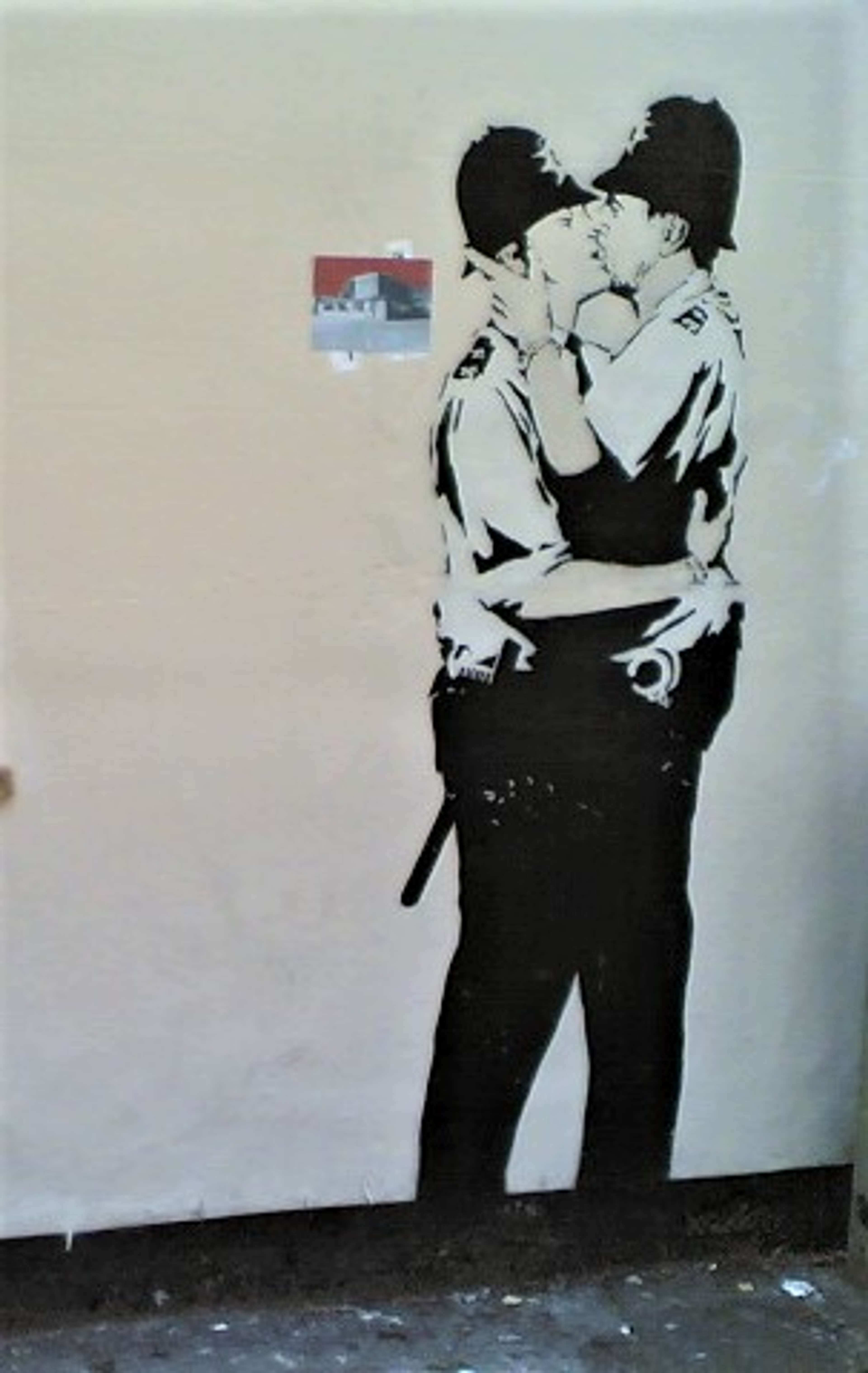 Kissing Coppers de Banksy - MyArtBroker