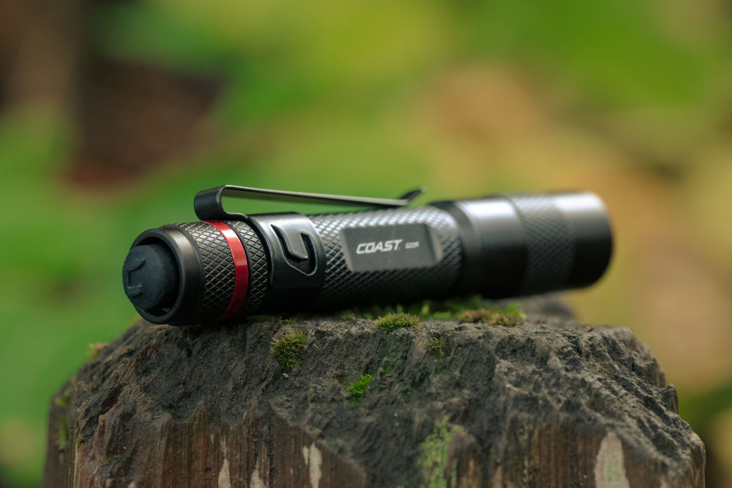 COAST G22 150 Lumen BULLS-EYE™ Spot Beam Pen Light | COAST