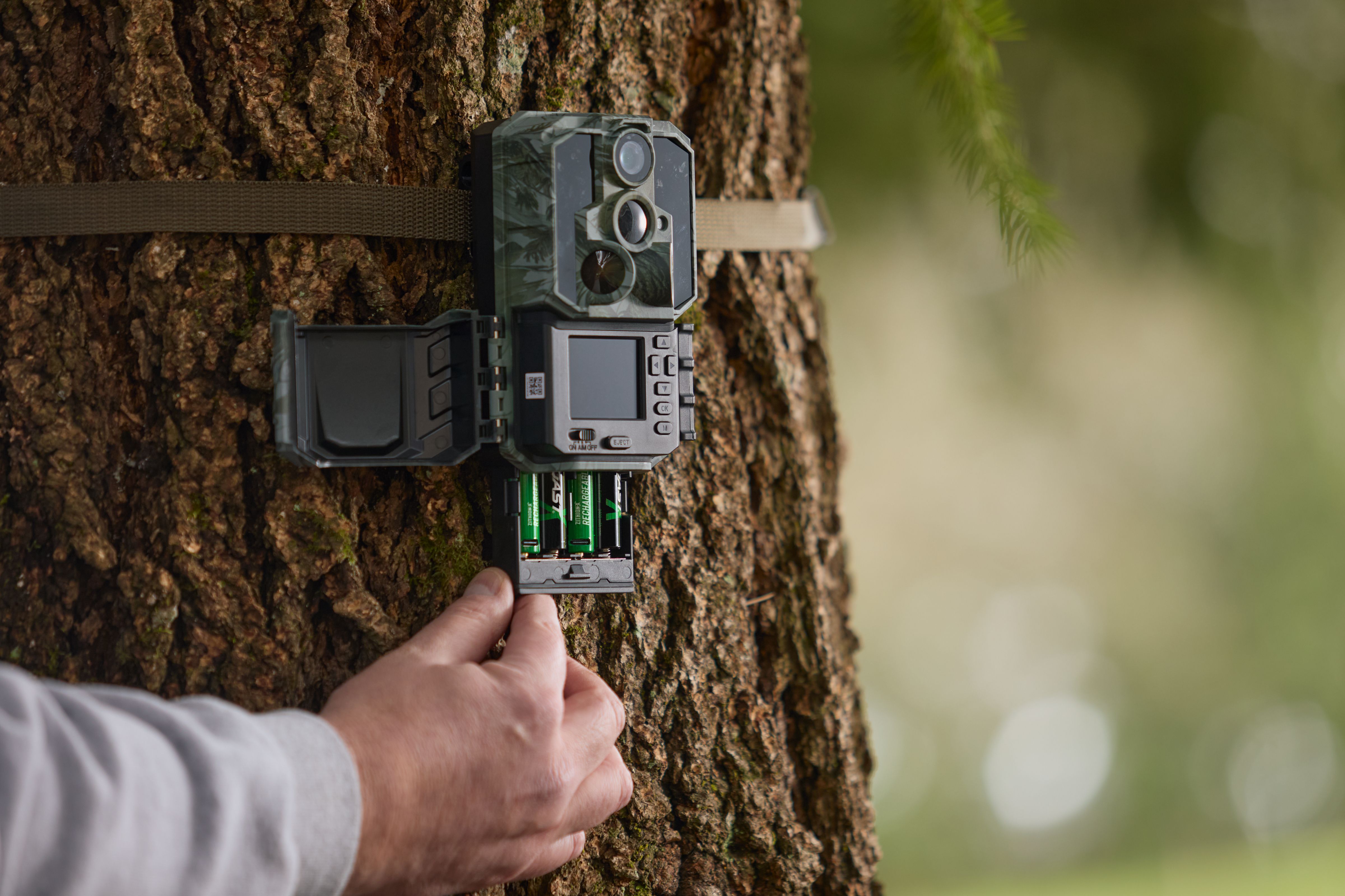 COAST: Innovative LED Flashlights and Hands Free Lighting Solutions