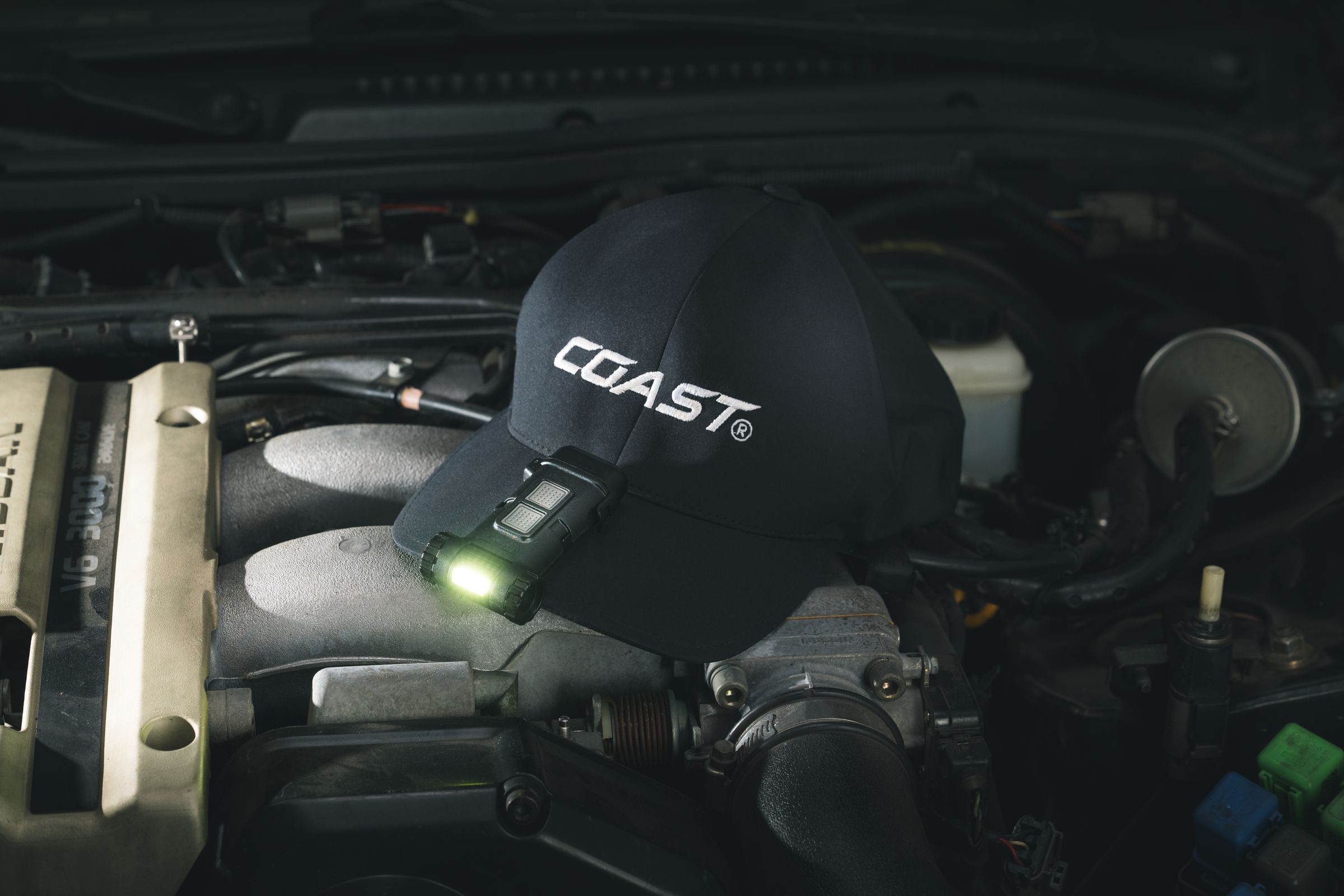 COAST: Innovative LED Flashlights and Hands Free Lighting Solutions