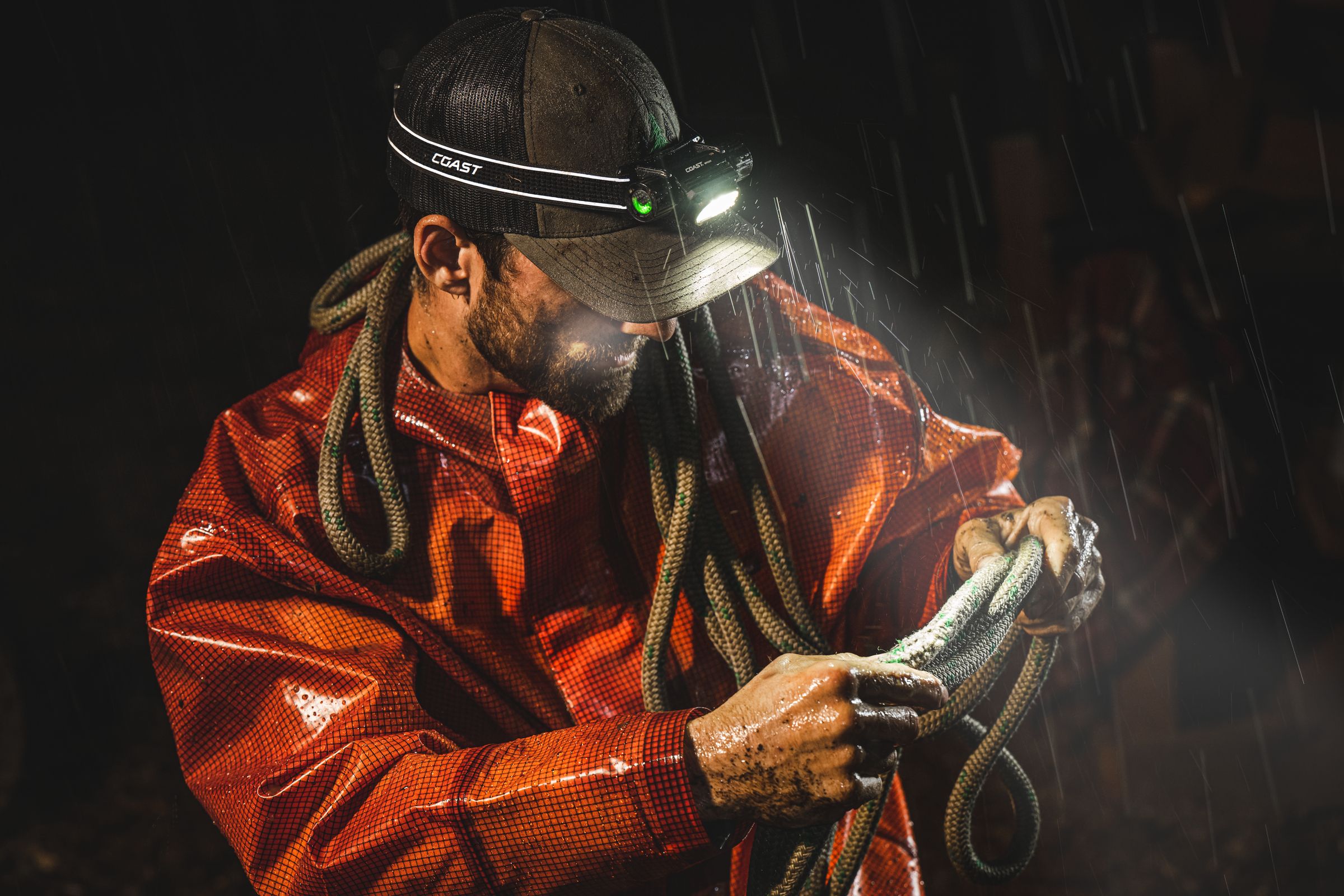 COAST: Innovative LED Flashlights and Hands Free Lighting Solutions