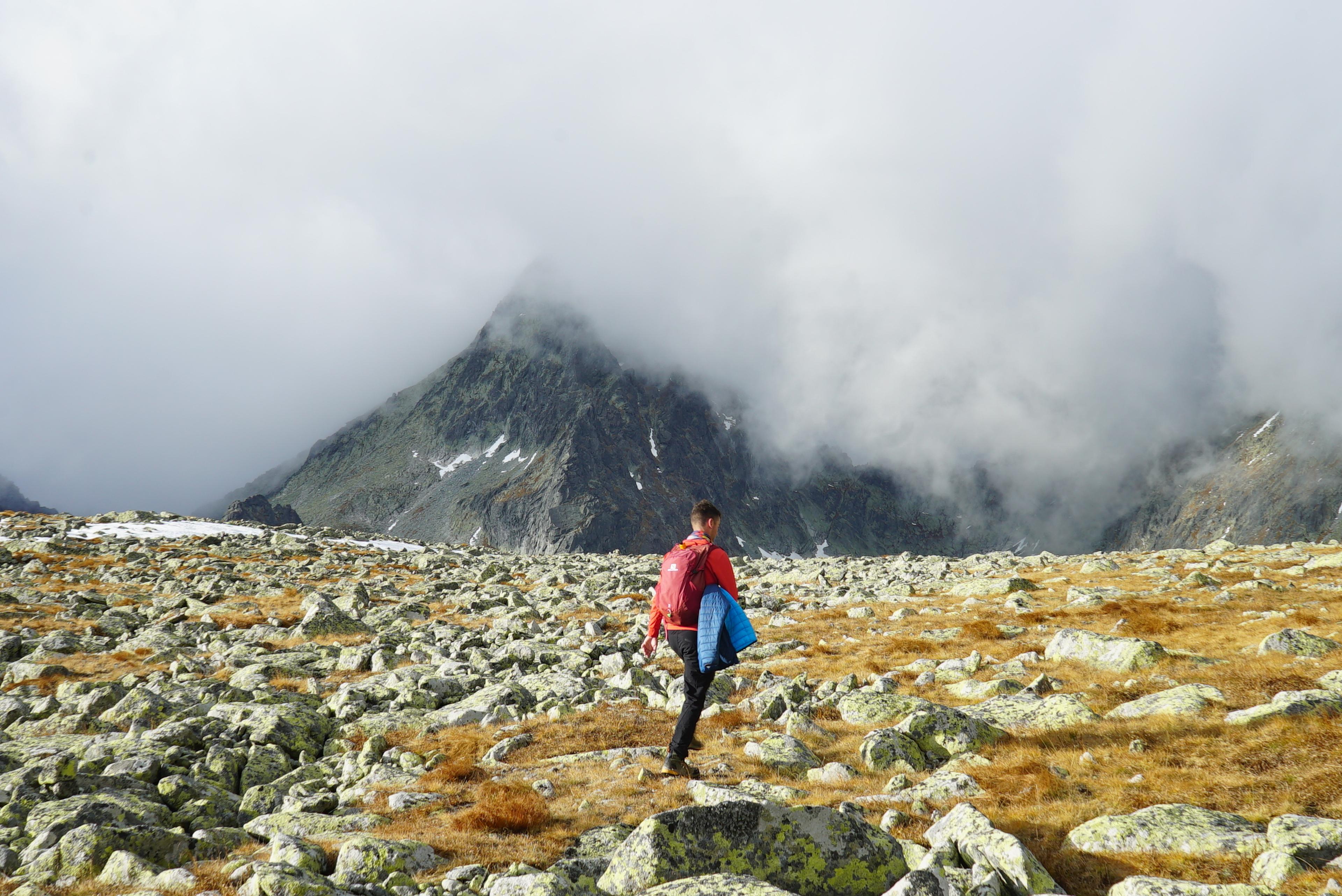 Wild alpine terrain · Rocky ridges · Exposed sections · High mountain landscapes · Panoramic views