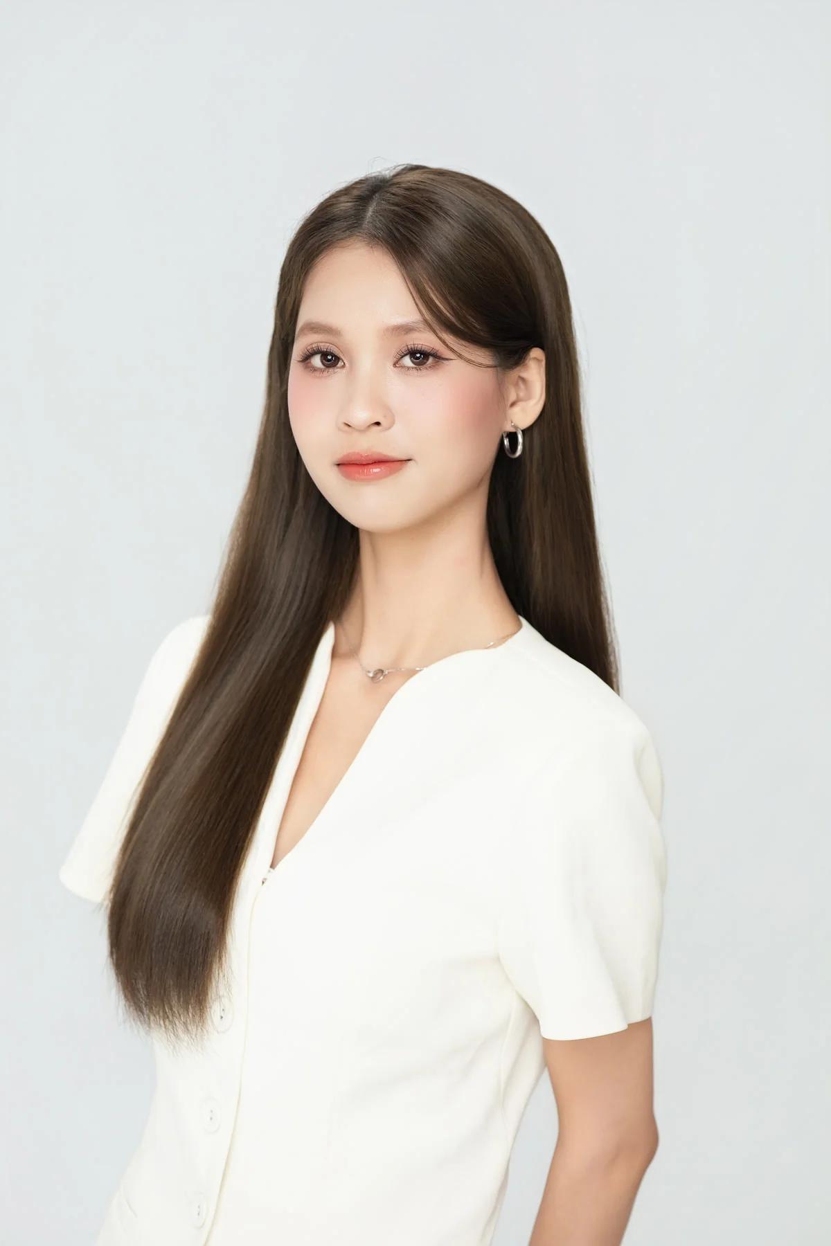 Chân dung profile Hương Nguyễn trong hồ sơ giảng viên GNPM.