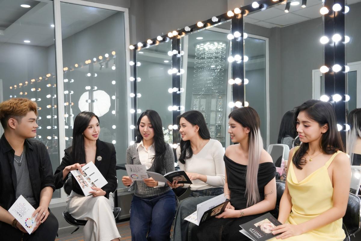 Tự học makeup vs khóa học: chọn gì để tiến bộ nhanh?